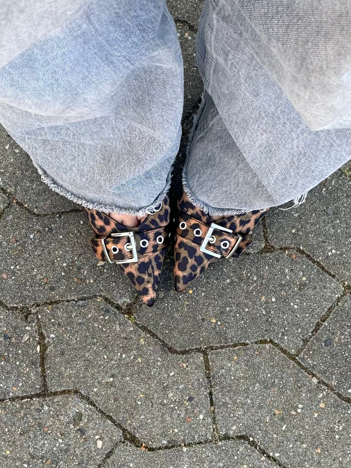 Sara Leopard Pumps