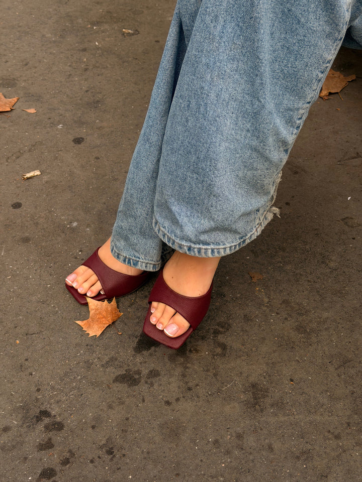 Lea Slip On Kitten Heels - Burgundy