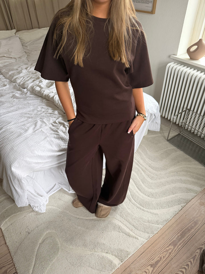 Riley Barrel Leg Sweatpants - Espresso Brown