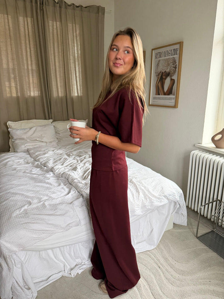 Riley Waisted Top - Burgundy
