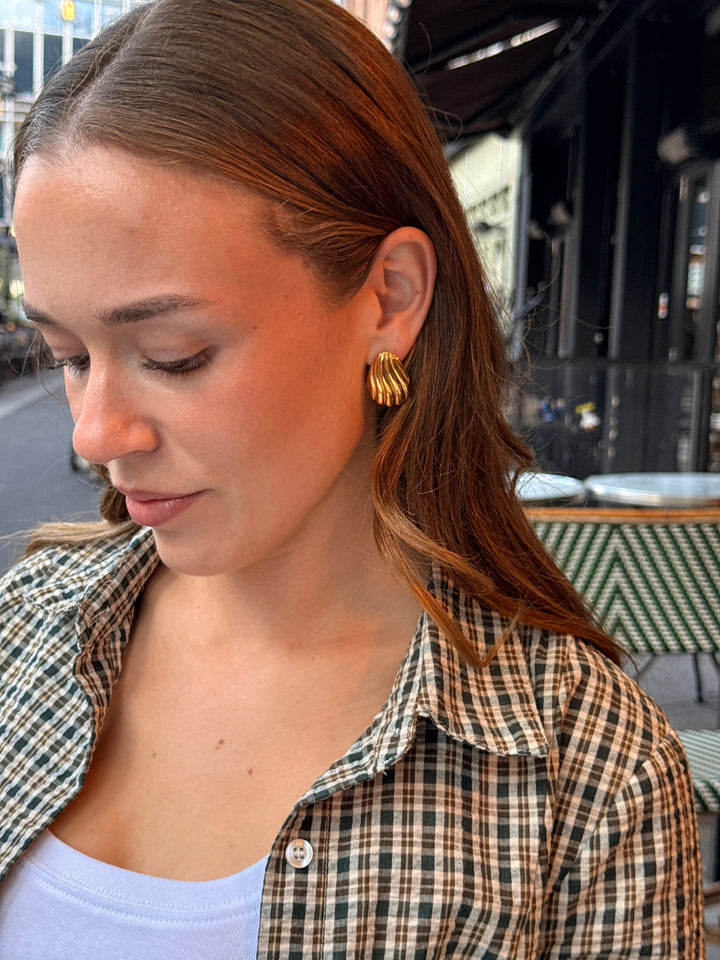 Dora Stroke Earrings - Gold Plated