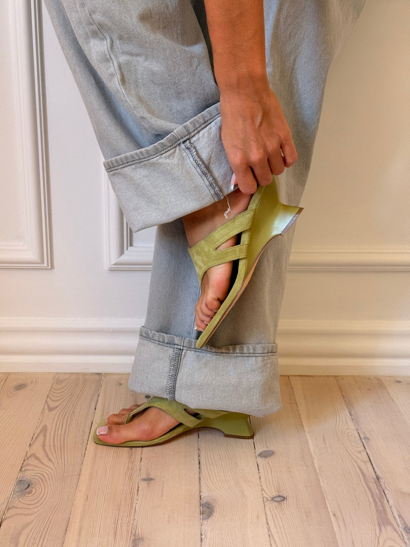 Ditte Plateau Slingback Heels - Faux Suede Matcha