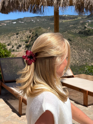 Gry Flower Hairclip - Deep Red