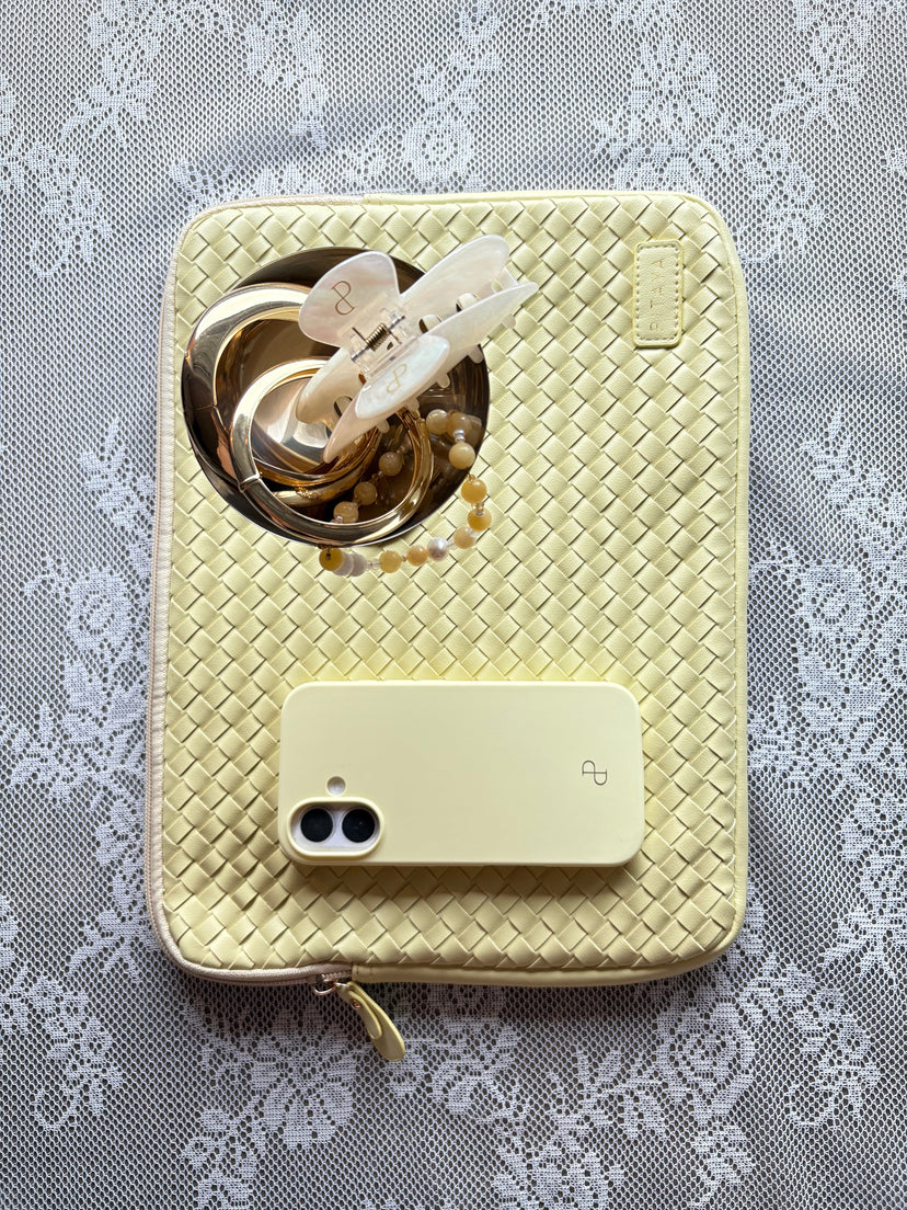 Charlotte Computer Sleeve "13 - Light Yellow