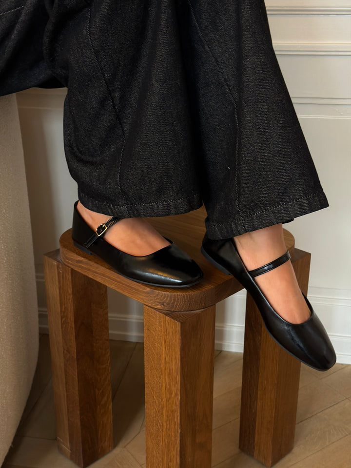 Mary Jane Strap Ballerina - Black