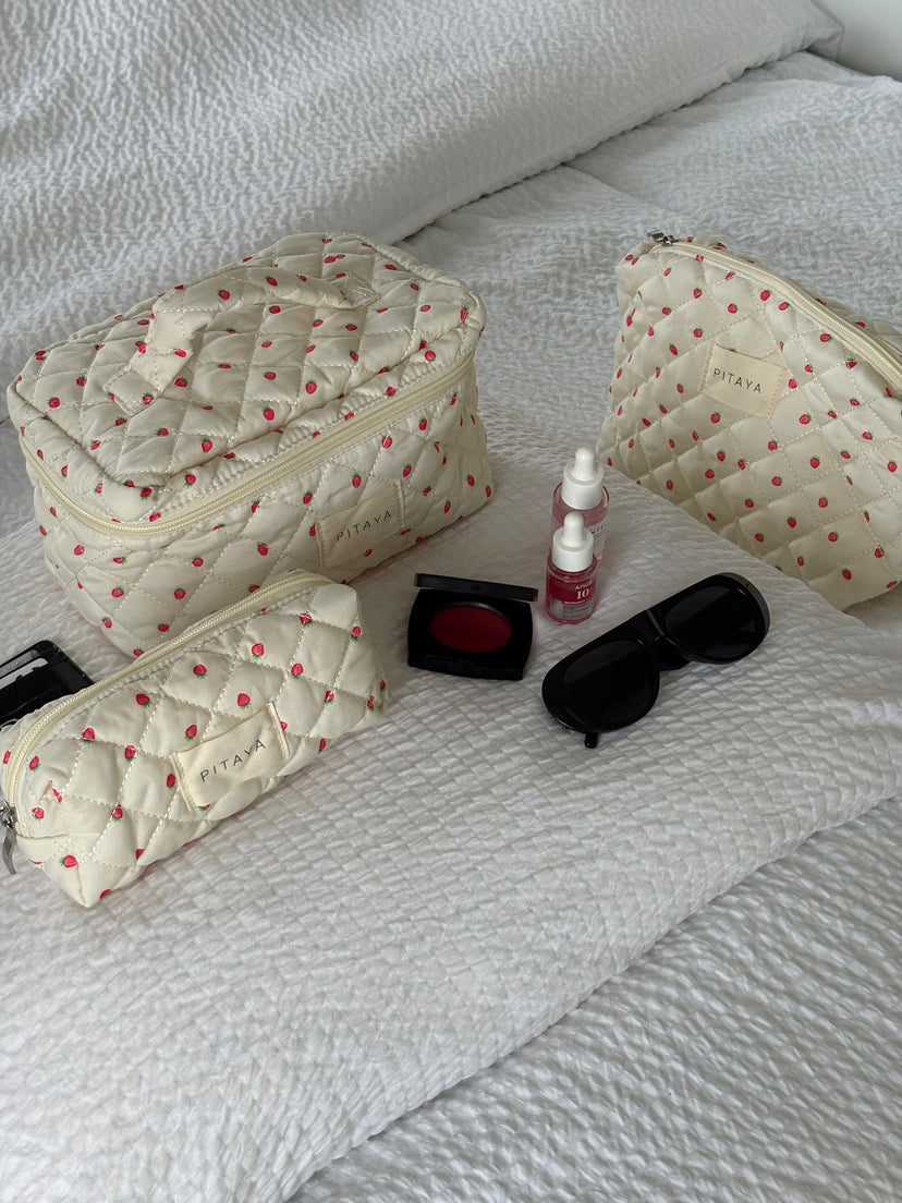 Small Makeup Bag - Strawberries