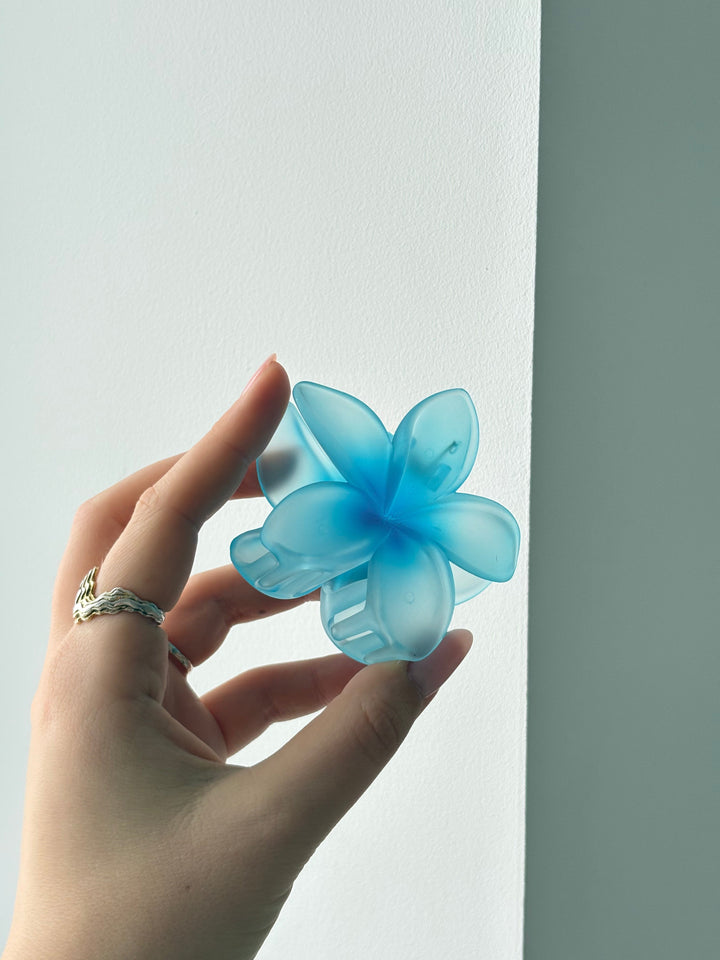 Gry Flower Hairclip - Matte Blue