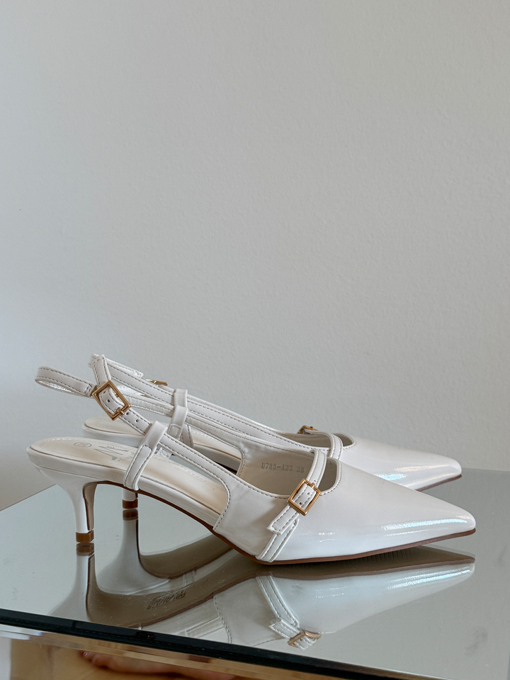 Signe Pumps - White